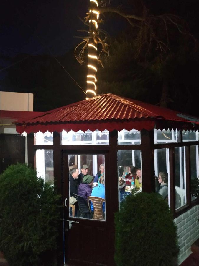 Hotel Manisha Gangotri Kültér fotó